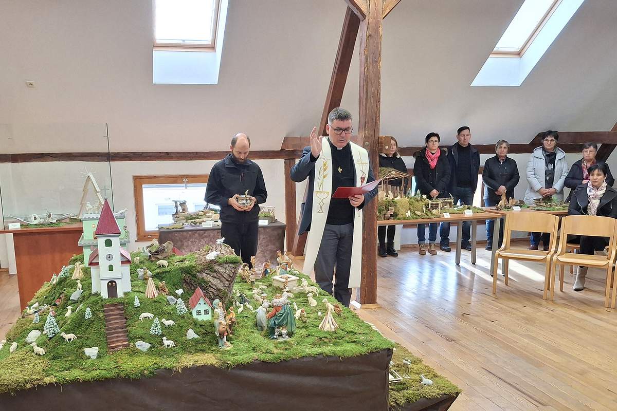 Razstava jaslic v Veržeju Razstava jaslic v Veržeju