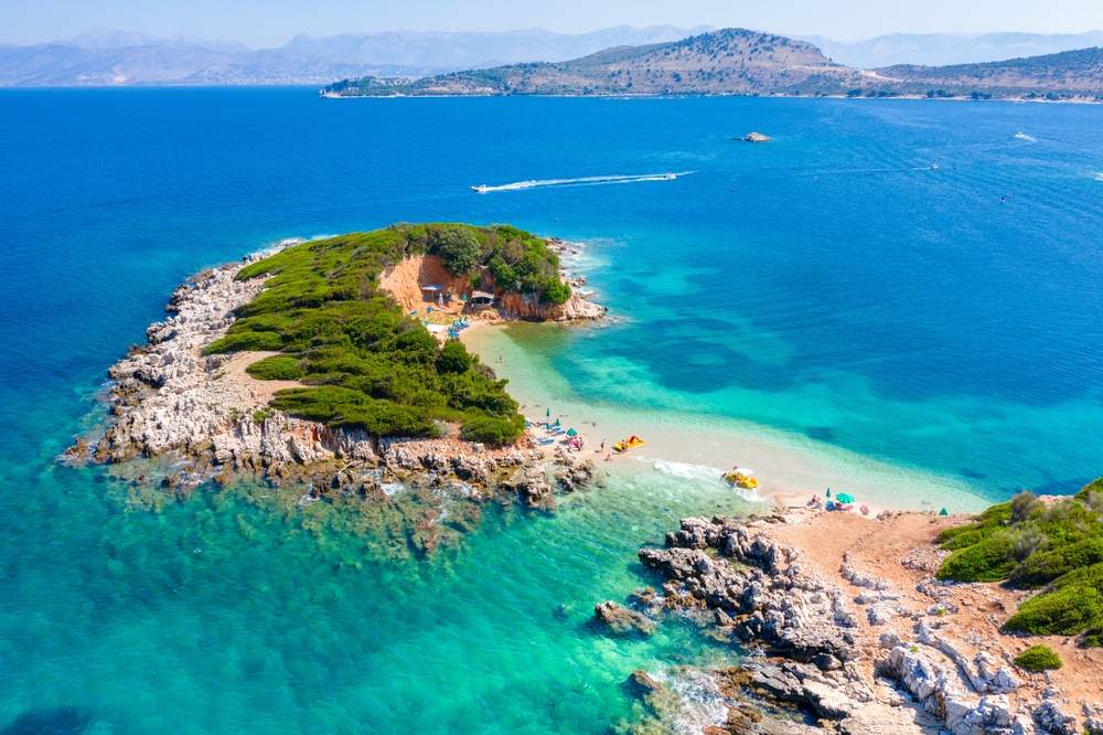 Albanija