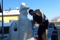 Snežna skulptura v središču Male Nedelje