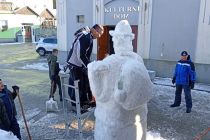 Snežna skulptura v središču Male Nedelje