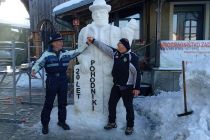 Snežna skulptura v središču Male Nedelje