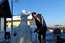 Snežna skulptura v središču Male Nedelje