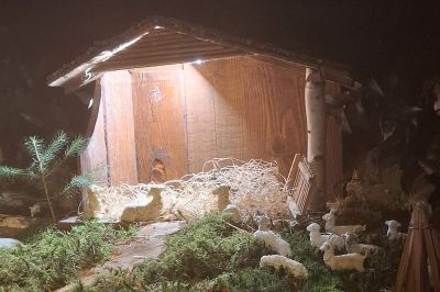 Nekdo je odnesel jaslice