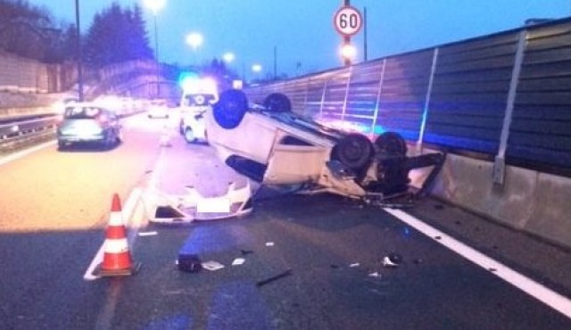 Prometna nesreča na hitri cesti, foto: PU Maribor Prometna nesreča na hitri cesti, foto: PU Maribor