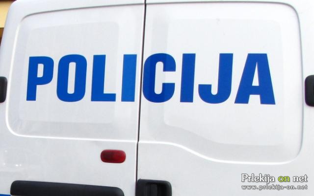 Policist je med postopkom mejne kontrole pri vozniku zaznal znake alkoholiziranosti Policist je med postopkom mejne kontrole pri vozniku zaznal znake alkoholiziranosti