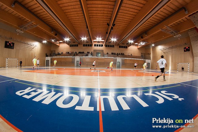 6. kolo sedme sezone zimske lige malega nogometa za člane 6. kolo sedme sezone zimske lige malega nogometa za člane
