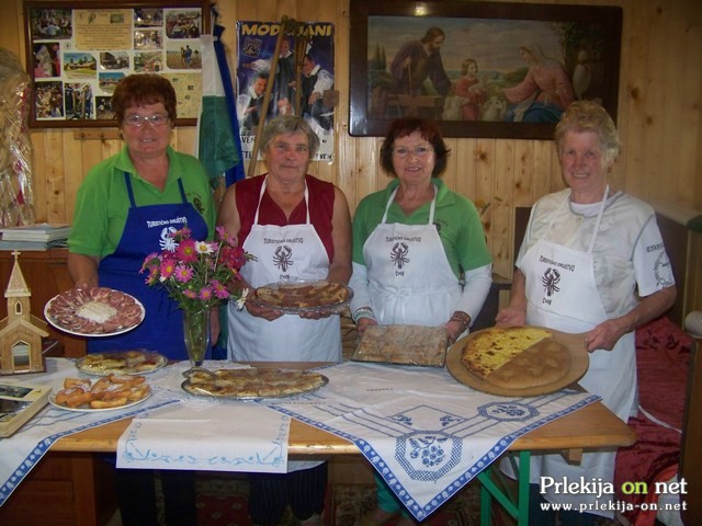 Aktivne članice Turističnega društva Cven Aktivne članice Turističnega društva Cven