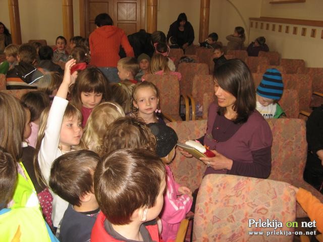 Obisk Anje Štefan v Vrtcu Ljutomer Obisk Anje Štefan v Vrtcu Ljutomer