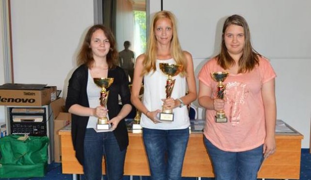 Barbara Skuhala osvojila 3. mesto v pospešenem šahu