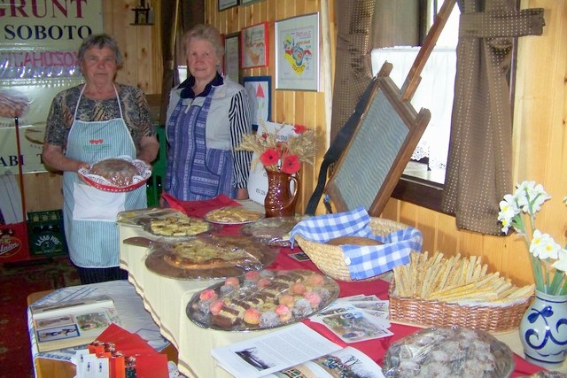 Bogata kulinarična razstava na Grüntu na Cvenu