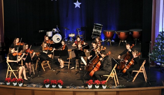 Božični koncert GŠ Slavka Osterca Ljutomer Božični koncert GŠ Slavka Osterca Ljutomer