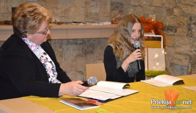 Predstavitev pesniške zbirke Bežala bi s konji Predstavitev pesniške zbirke Bežala bi s konji