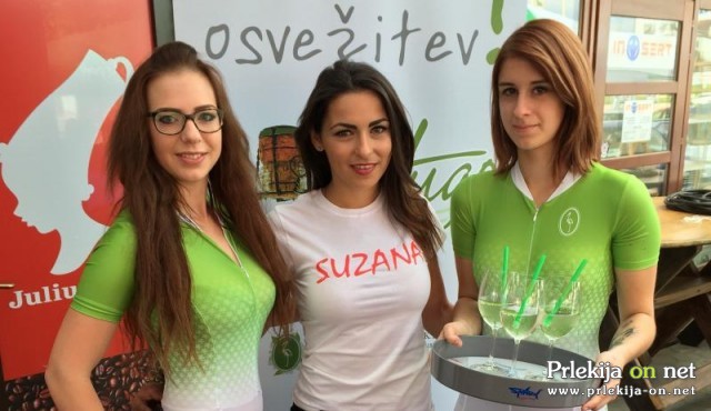 Suzana s hostesami