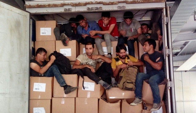 Šest odkritih oseb je bilo iz Afganistana, trije pa iz Pakistana, foto: PMP Gruškovje Šest odkritih oseb je bilo iz Afganistana, trije pa iz Pakistana, foto: PMP Gruškovje