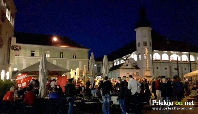 Navijači v mestu Navijači v mestu