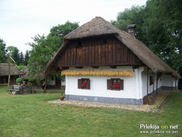 Dominkova domačija Dominkova domačija