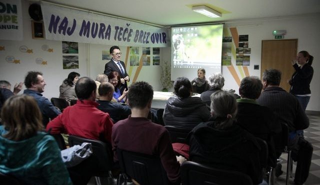 Filmski večer za reko Muro na Razkrižju Filmski večer za reko Muro na Razkrižju