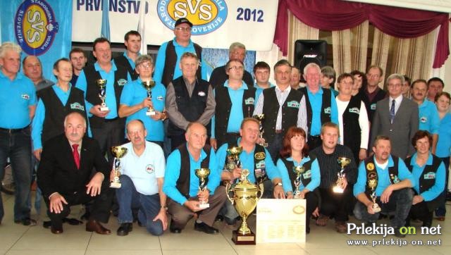 Društvu Oldtimer Stara Gora pokal v trajno last