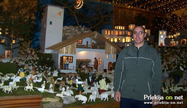 Jaslice družine Cedula-Raj Jaslice družine Cedula-Raj