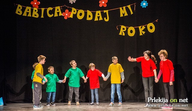 Babica, podaj mi roko Babica, podaj mi roko