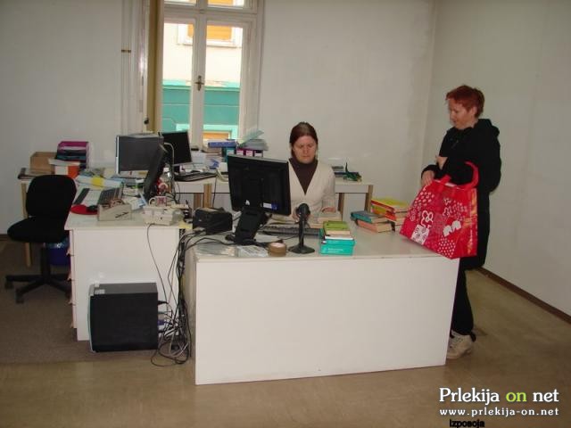 Začasna izposojevalnica Začasna izposojevalnica