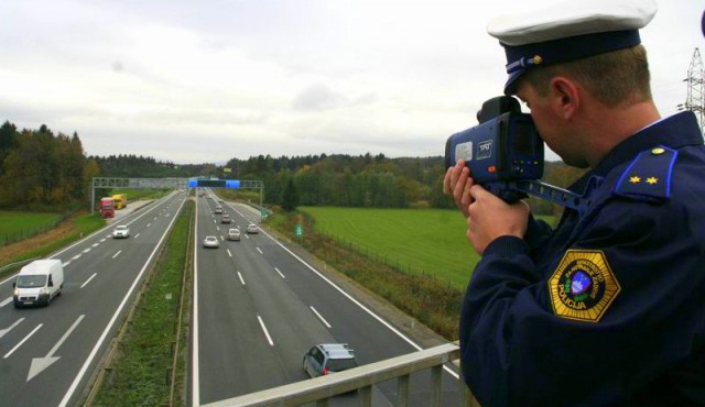 Merjenje hitrosti, foto: policija.si