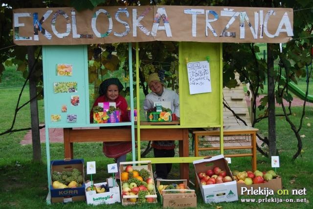 Ekološka tržnica v vrtcu Stročja vas