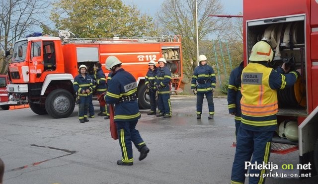 Evakuacijska vaja na OŠ Mala Nedelja Evakuacijska vaja na OŠ Mala Nedelja