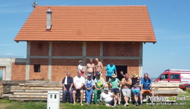 Gasilski dom Hrašenski Vrh Gasilski dom Hrašenski Vrh