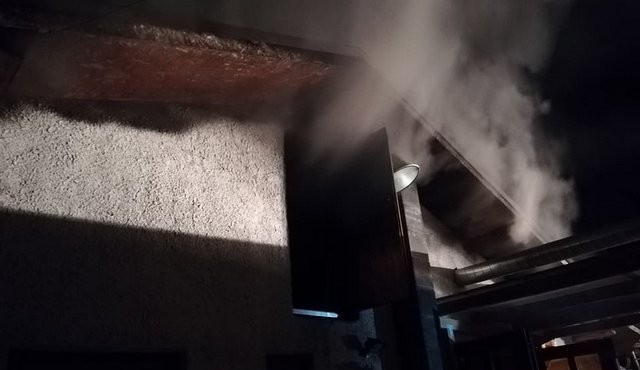 Ogenj je izbruhnil v bivši mizarski delavnici, foto: PGD Lovrenc na Dravskem polju Ogenj je izbruhnil v bivši mizarski delavnici, foto: PGD Lovrenc na Dravskem polju