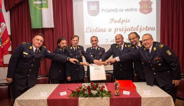 Podpis prijateljske listine PGD Višnja Gora in Tešanovci
