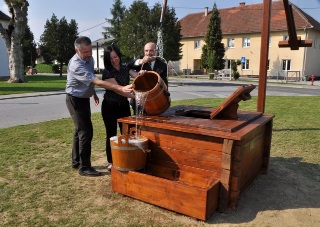 Helios v 60. občinah pomagal obnoviti 70. krajevnih vodnjakov