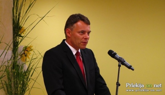 Henrik Gjerkeš Henrik Gjerkeš