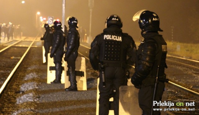 Policija je začela z intenzivnim varovanjem državne meje Policija je začela z intenzivnim varovanjem državne meje