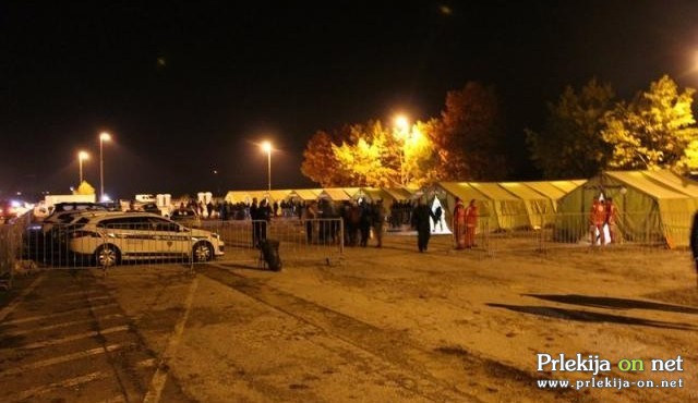 Pobegli iz namestitvenega centra naj bi bili državljani Irana Pobegli iz namestitvenega centra naj bi bili državljani Irana