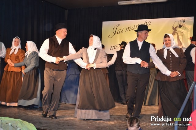 Večer folklore in ljudskega petja