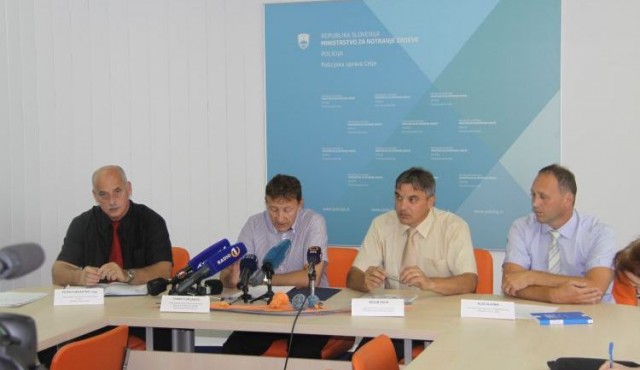 Novinarska konferenca Novinarska konferenca