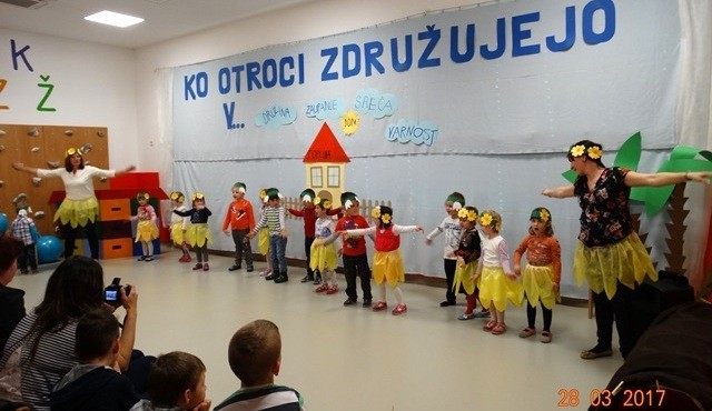 Prireditev za družine v vrtcu Cezanjevci Prireditev za družine v vrtcu Cezanjevci