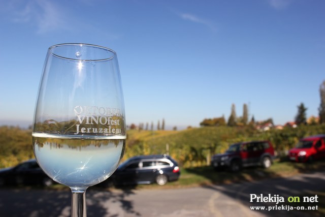 Vabljeni na Oktober Vinofest Vabljeni na Oktober Vinofest