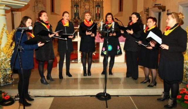 Koncert vokalne skupine Jua Koncert vokalne skupine Jua
