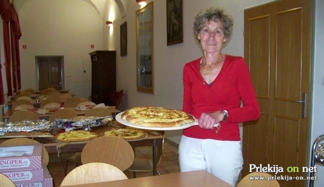 Kristina Prašnički in prleška kvasenica Kristina Prašnički in prleška kvasenica
