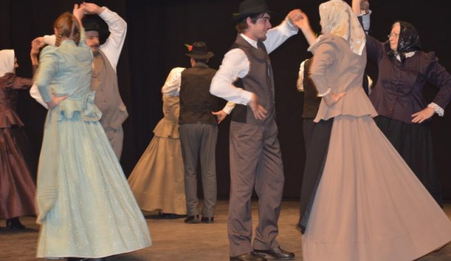 Križevski folklorniki Križevski folklorniki