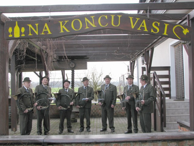 Križevski rogisti pozdravili pomlad na Cvenu