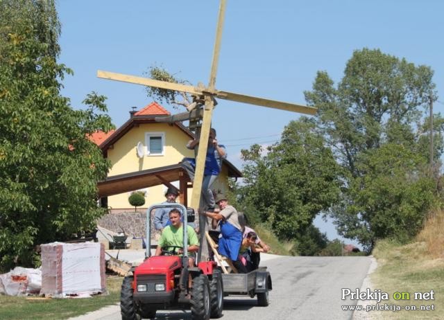 Predstavitev mobilnega - künštnega klopotca