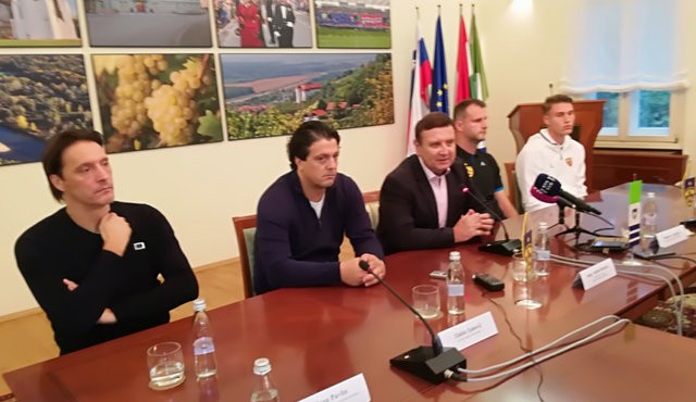 Novinarska konferenca, foto: lendava.si Novinarska konferenca, foto: lendava.si