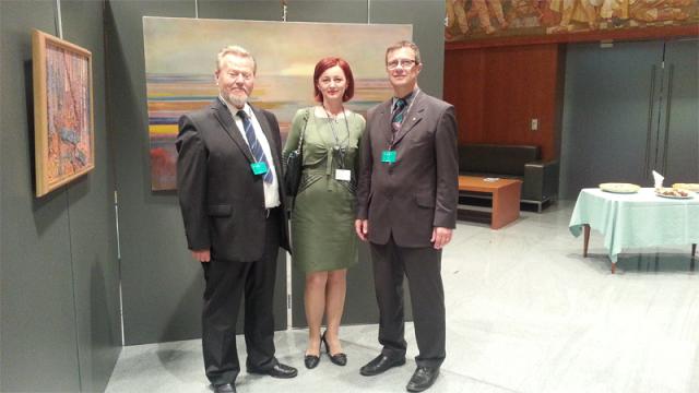 Ak. slikar Vladmir Potočnik, Lidija Belovič, predsednica LK Ljutomer in Zoran Vodopija, bivši guverner distrikta 129 Lions Slovenija Ak. slikar Vladmir Potočnik, Lidija Belovič, predsednica LK Ljutomer in Zoran Vodopija, bivši guverner distrikta 129 Lions Slovenija