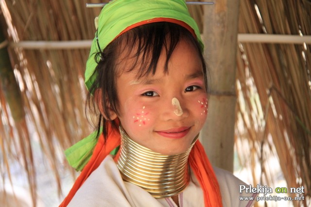Hribovite vasice na severu Tajske skrivajo zanimiva ljudstva