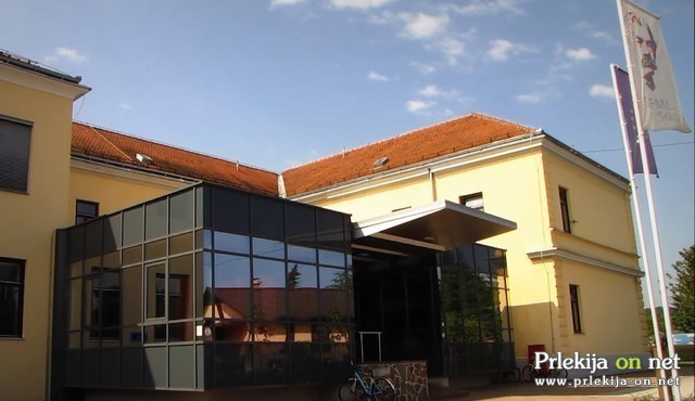 Gostitelj letošnje Vzgojiteljade je Gimnazija Franca Miklošiča Ljutomer Gostitelj letošnje Vzgojiteljade je Gimnazija Franca Miklošiča Ljutomer