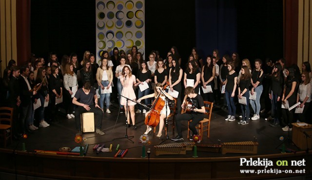2. koncert Mladinskega pevskega zbora GFML 2. koncert Mladinskega pevskega zbora GFML