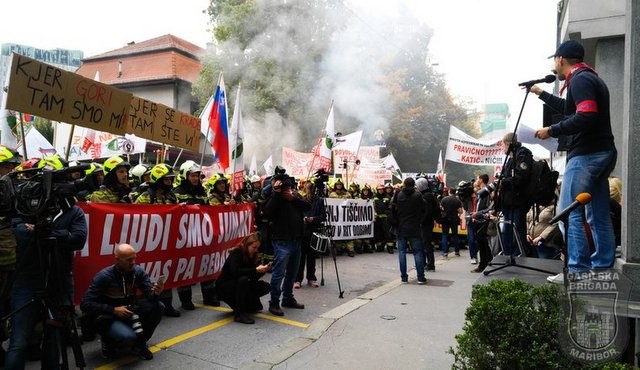 Shod poklicnih gasilcev Shod poklicnih gasilcev